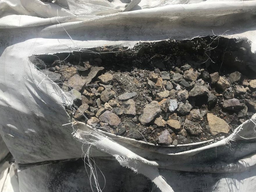 Bags of rubble photographed by prosecutor Teodor Niţă on his 2018 visit to Baia Mare.