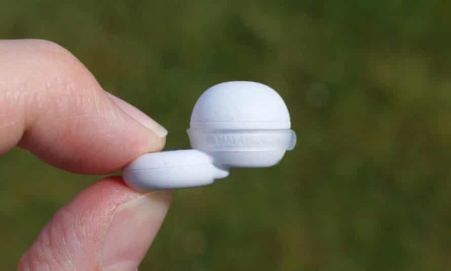 The side profile of the LinkBud earbud showing the right of the rubber stabilising wing.