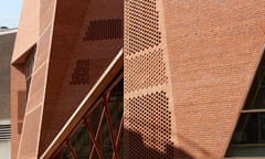 London School of Economics, Saw Swee Hock Students' Centre, London, United Kingdom. Architect: O'Donnell & Tuomey, 2014. Detail<br>DYPDBW London School of Economics, Saw Swee Hock Students' Centre, London, United Kingdom. Architect: O'Donnell & Tuomey, 2014. Detail