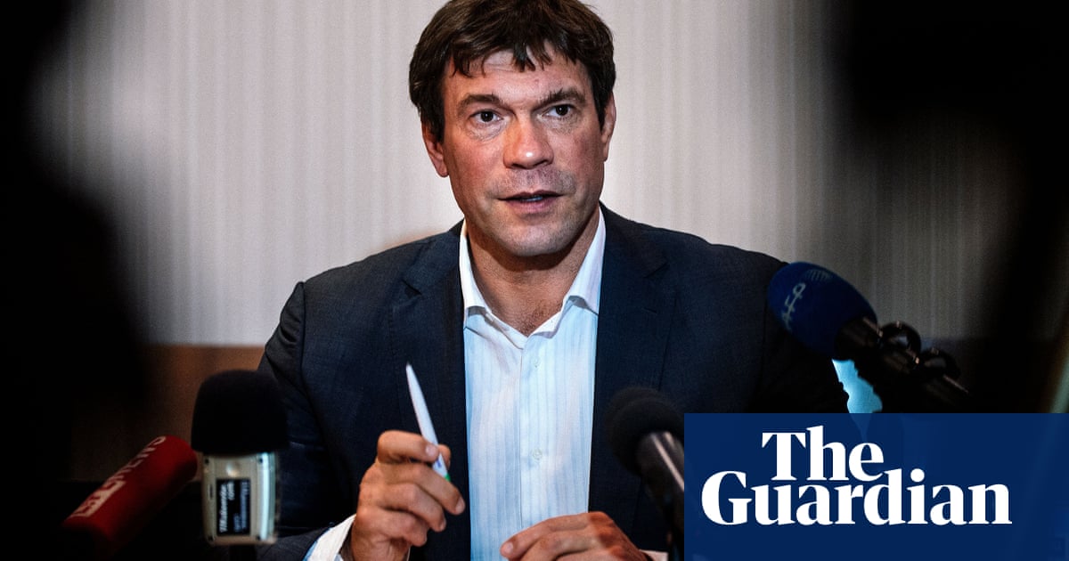 Pro-Moscow Ukrainian politician shot in apparent assassination attempt