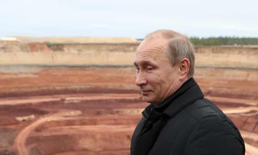 Vladimir Putin visiting the Verkhotina diamond field in north-western Russia