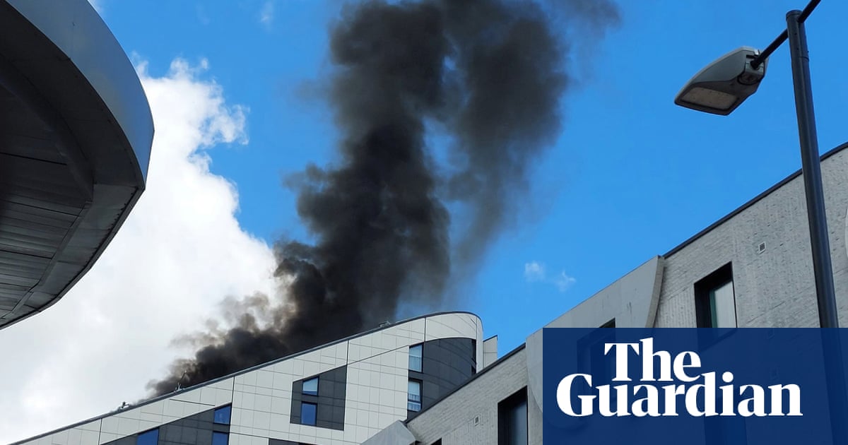 Firefighters tackle blaze at block of flats in south-east London