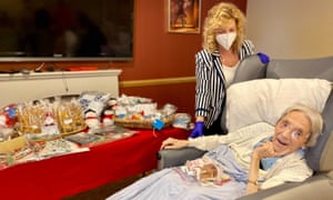 Staff at Foxholes Care Home of Hitchin put together a socially distanced Christmas market inside the home as its residents will miss out on the local markets due to the coronavirus pandemic.