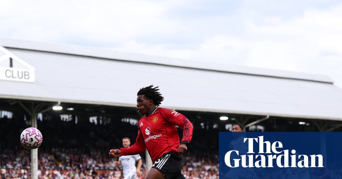 Patrick Dorgu defends Amorim's 3-4-3 system despite Manchester United's struggles