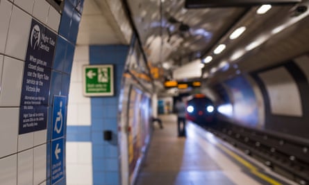 Jubilee line joins London's busier than expected night tube | London ...