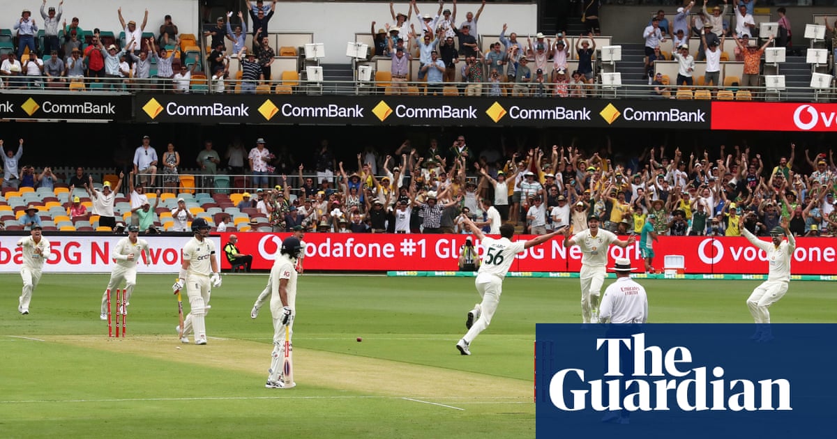 The Gabba hosted Ashes novelty and normality – then came the first ball