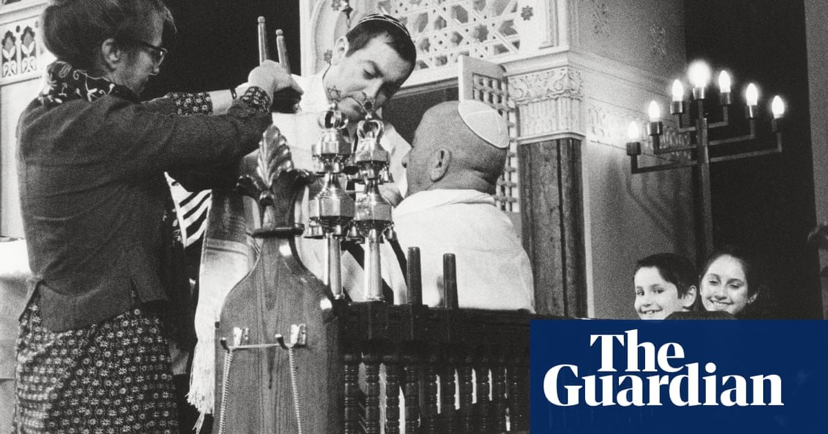 If it isn't recorded it will disappear': the Muslim photographer shining a light on Bradford's Jewish community