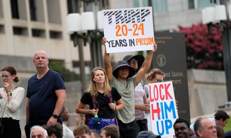 People gather near a courthouse in Washington DC as Trump is set to face a judge, on 3 August. People gather near a courthouse in Washington DC as Trump is set to face a judge, on 3 August.