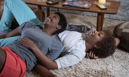 Nafessa Williams et Naomi Ackie dans Je veux danser avec quelqu'un