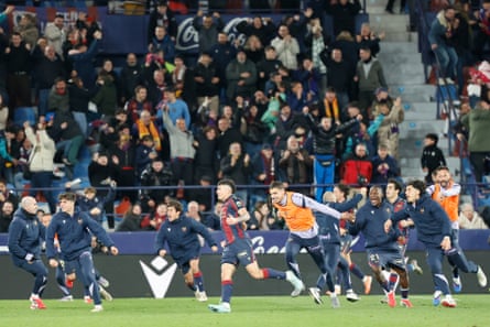 Alan Matturro celebrates with his teammates