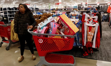 Black Friday shoppers find smaller crowds in Greater New Haven