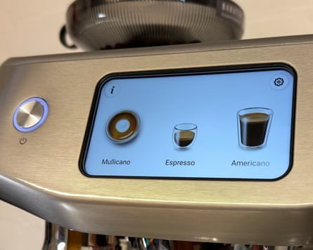 The large touchscreen on the front of the Oracle Jet