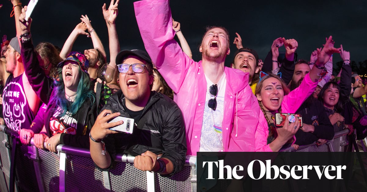 Festivals warn: change self-isolation rules or our staff will just ignore them