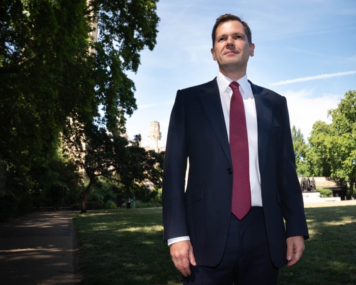 Robert Jenrick criticises government for not offering Nigel Farage earlier security meeting