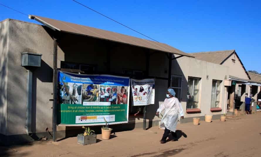 Jusqu'à présent, 15 % de la population du Zimbabwe ont été vaccinés.