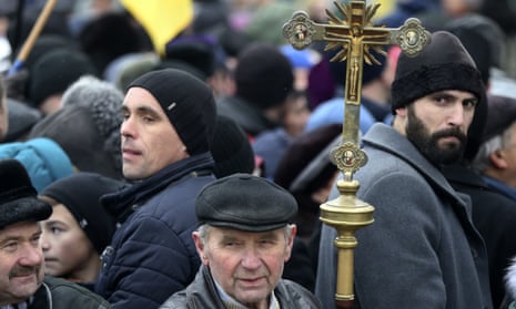 People gather in Kiev to support an independent Ukrainian church