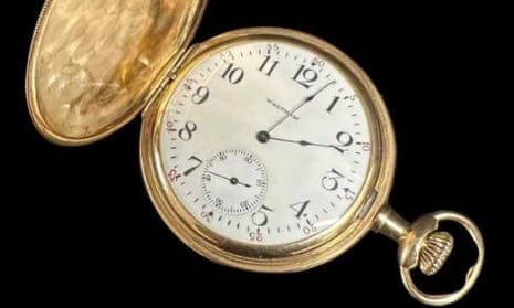 A 14-carat gold Waltham pocket watch, engraved ‘JJA’