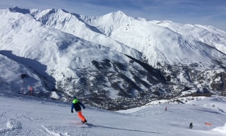 Valloire skiing