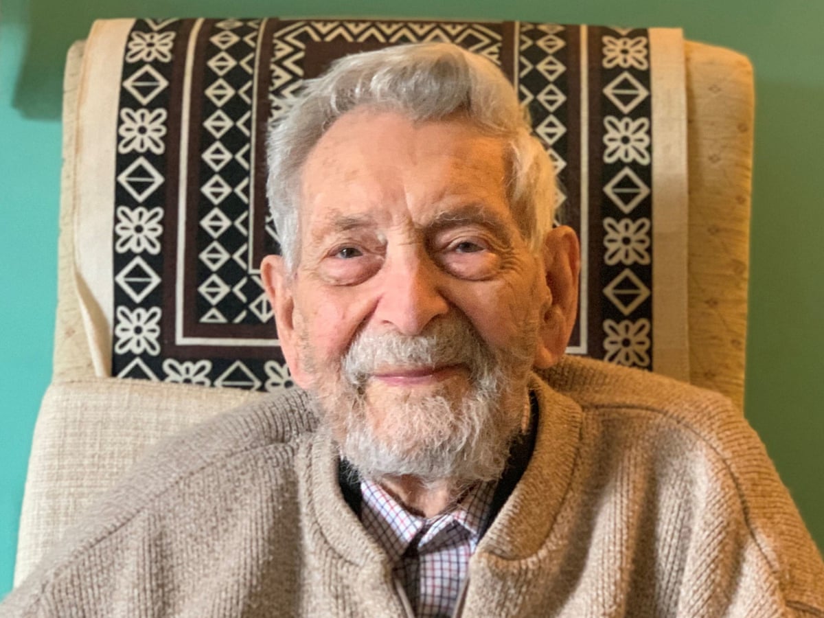 Hampshire 112 Year Old Officially Recognised As World S Oldest Man Uk News The Guardian