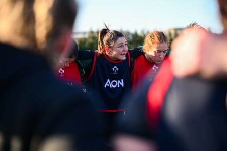 Erin King (centre) speaks to teammates during an Ireland Women’s Rugby squad training session in January.