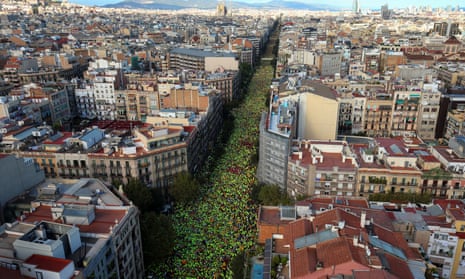 Thousands of people in green T-shirts