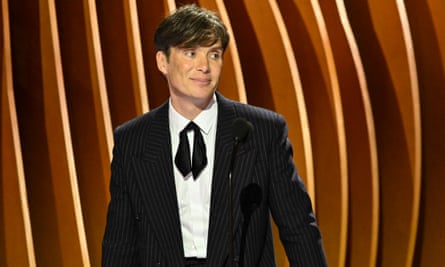 Cillian Murphy is one celebrity who avoids social media and smartphones.