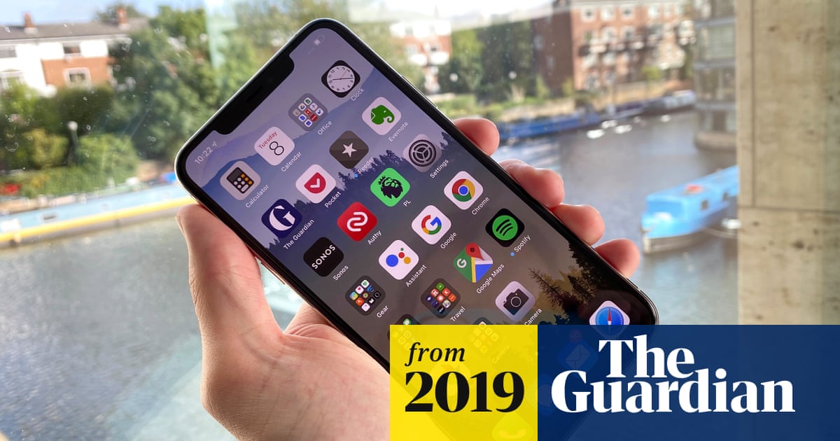 iPhone 11 Pro Max review: salvaged by epic battery life | iPhone | The Guardian iPhone 11 Pro Max review: salvaged by epic battery life | iPhone | The Guardian