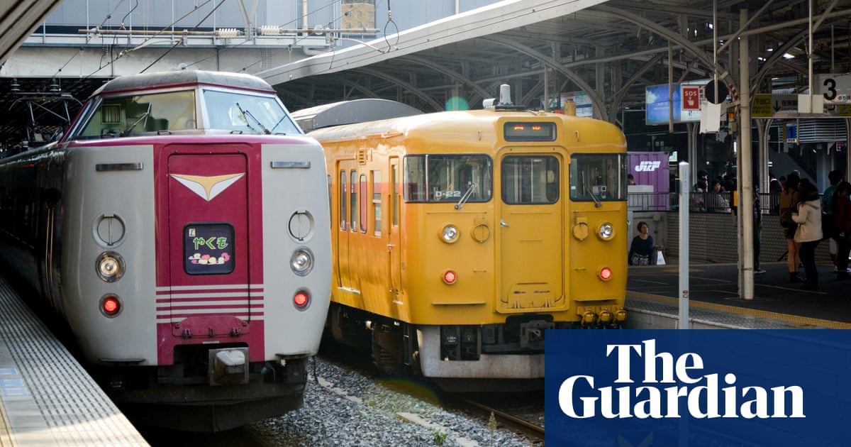 Japanese train driver sues after wages docked 28p over one-minute delay