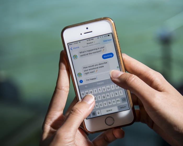 ‘Sliding into an abyss’: experts warn over rising use of AI for mental health support