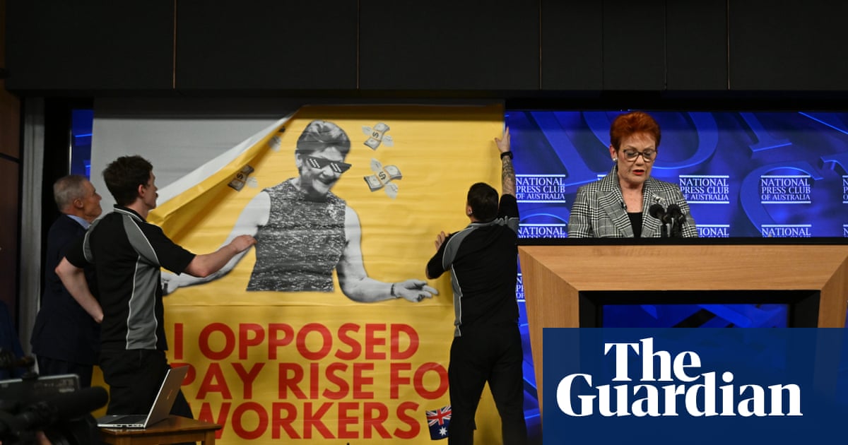 AFP investigates banner stunt during Pauline Hanson’s National Press Club speech