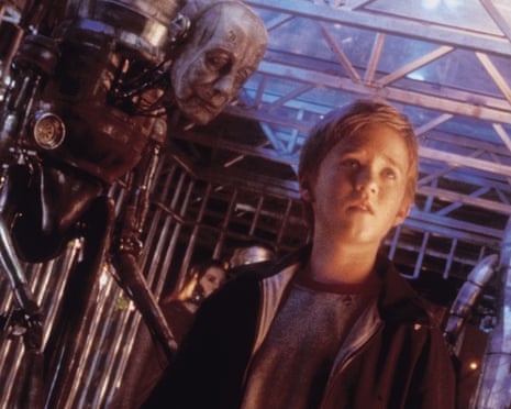 a still from the film AI (Artificial intelligence) For further information: please contact The Warner Press Office on 020 7984 5000.