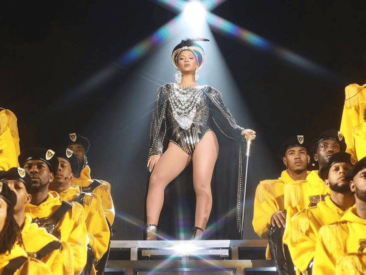 Balmain top beychella hoodie