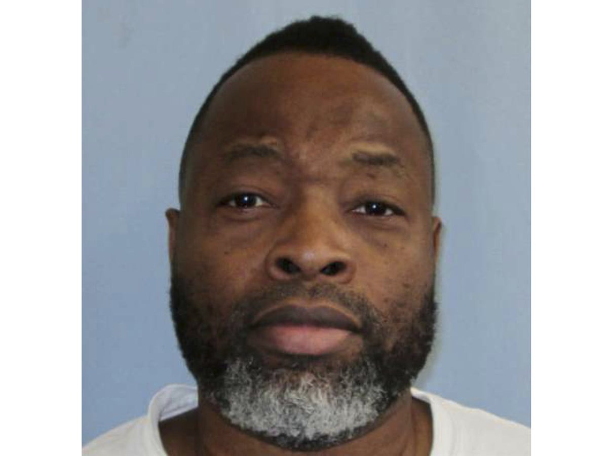 Alabama subjected prisoner to 'three hours of pain' during execution –  report | Alabama | The Guardian