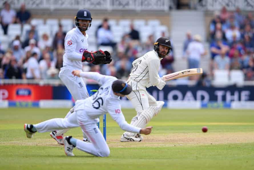 Tom Blundell cuts for 4 on his way to his century.