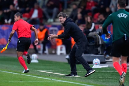 Santi Denia on the touchline during the Nations League match between Czechia and Croatia