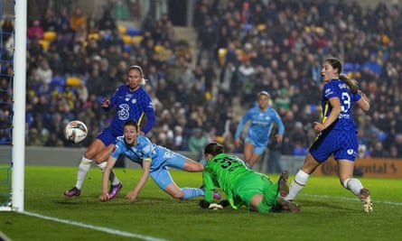 Ellen White gives Manchester City the lead from close range in the second half