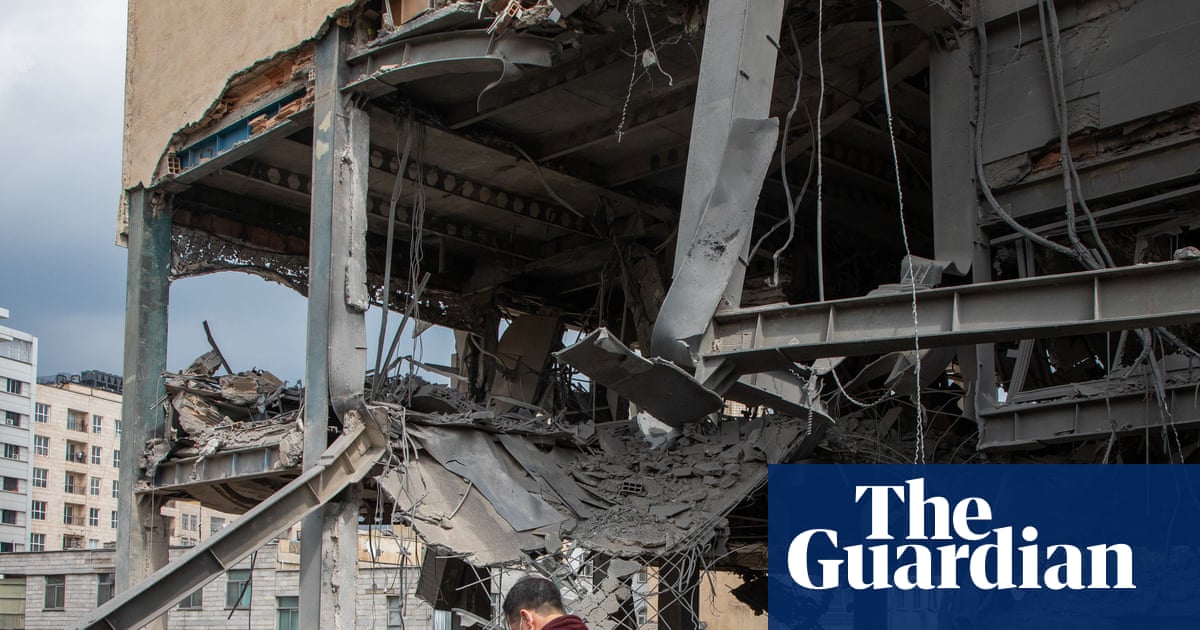 Iran accuses US of plotting ground assault while publicly seeking talks