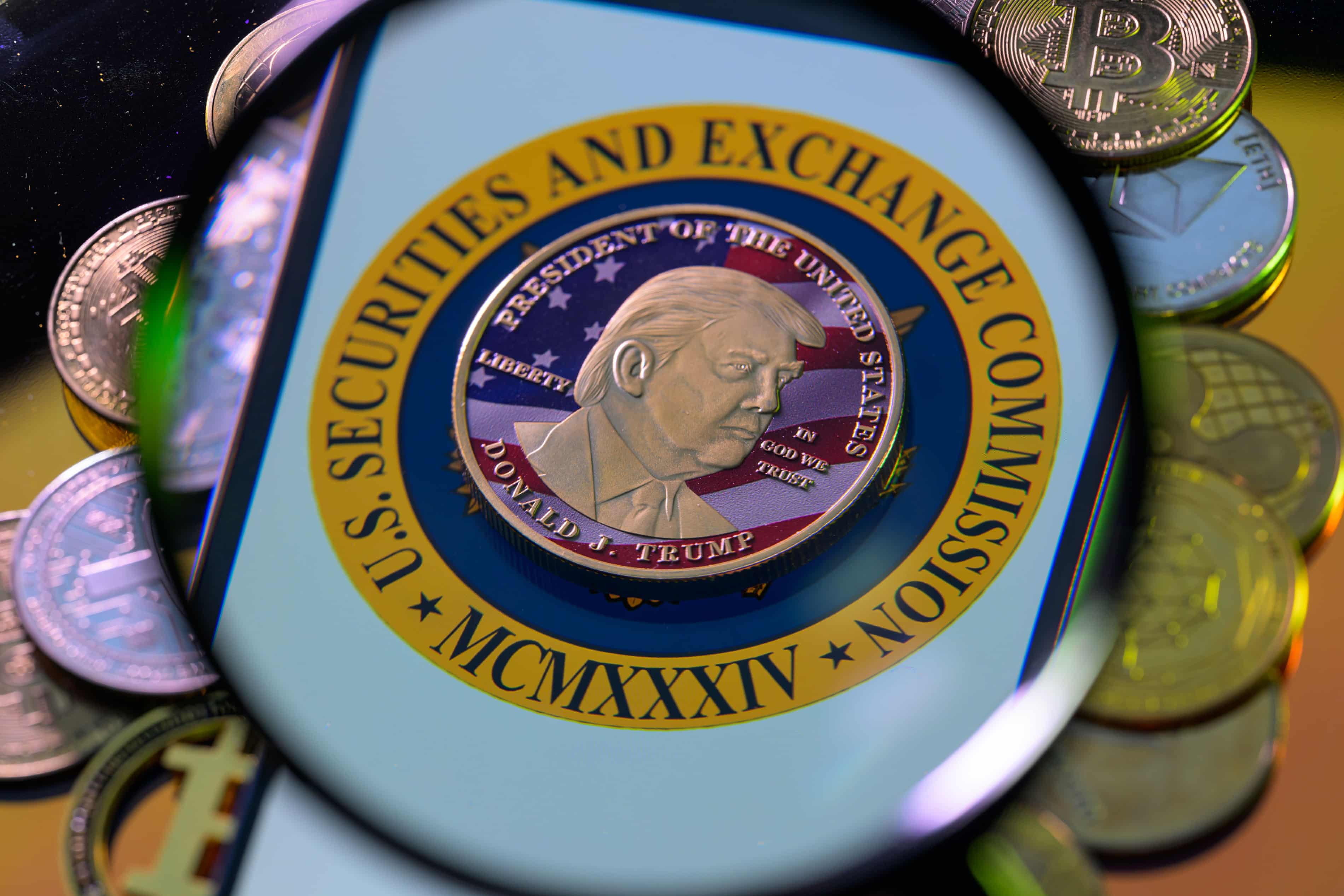 ‘Roadmap for corruption’: Trump dive into cryptocurrency raises ethics alarm (theguardian.com)