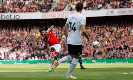 Thomas Partey strikes to give Arsenal the lead.