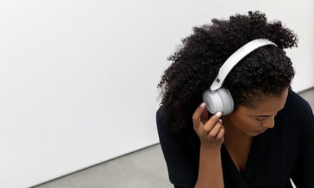 The Microsoft Surface Headphones are wireless and have active noise cancelling to rival Bose and Beats.