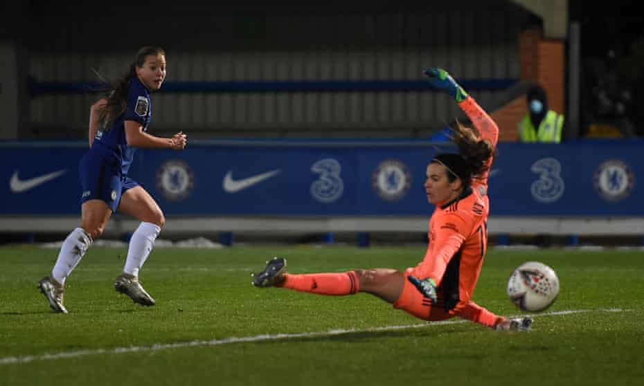 Fran Kirby scores Chelsea’s third goal past Lydia Williams of Arsenal.