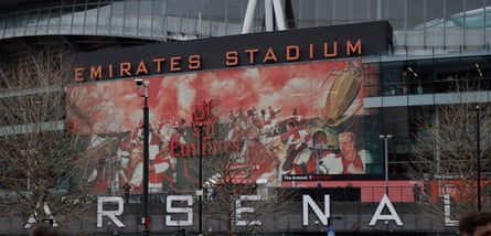 Pemandangan di luar Stadion Emirates Arsenal bulan lalu