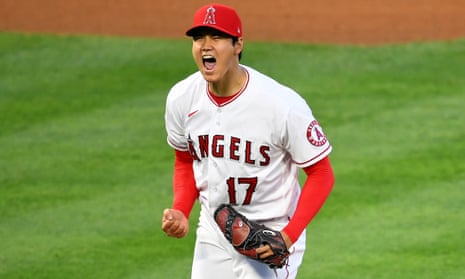 Dual-threat star Ohtani pitches 100mph then hits 450ft HR in same inning, MLB