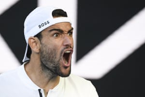 Matteo Berrettini goes into a final set tiebreak!