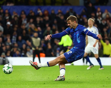 Everton are successful talks to motion Chelsea’s Kiernan Dewsbury-Hall.