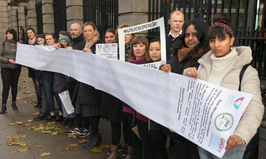 The delivery in November 2019 of a letter signed by 4,000 people calling on Ireland’s government to create a pathway to papers for undocumented children