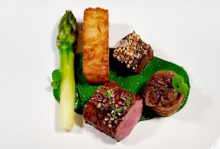 Hogget with asparagus and spinach, at Edinbane Lodge
