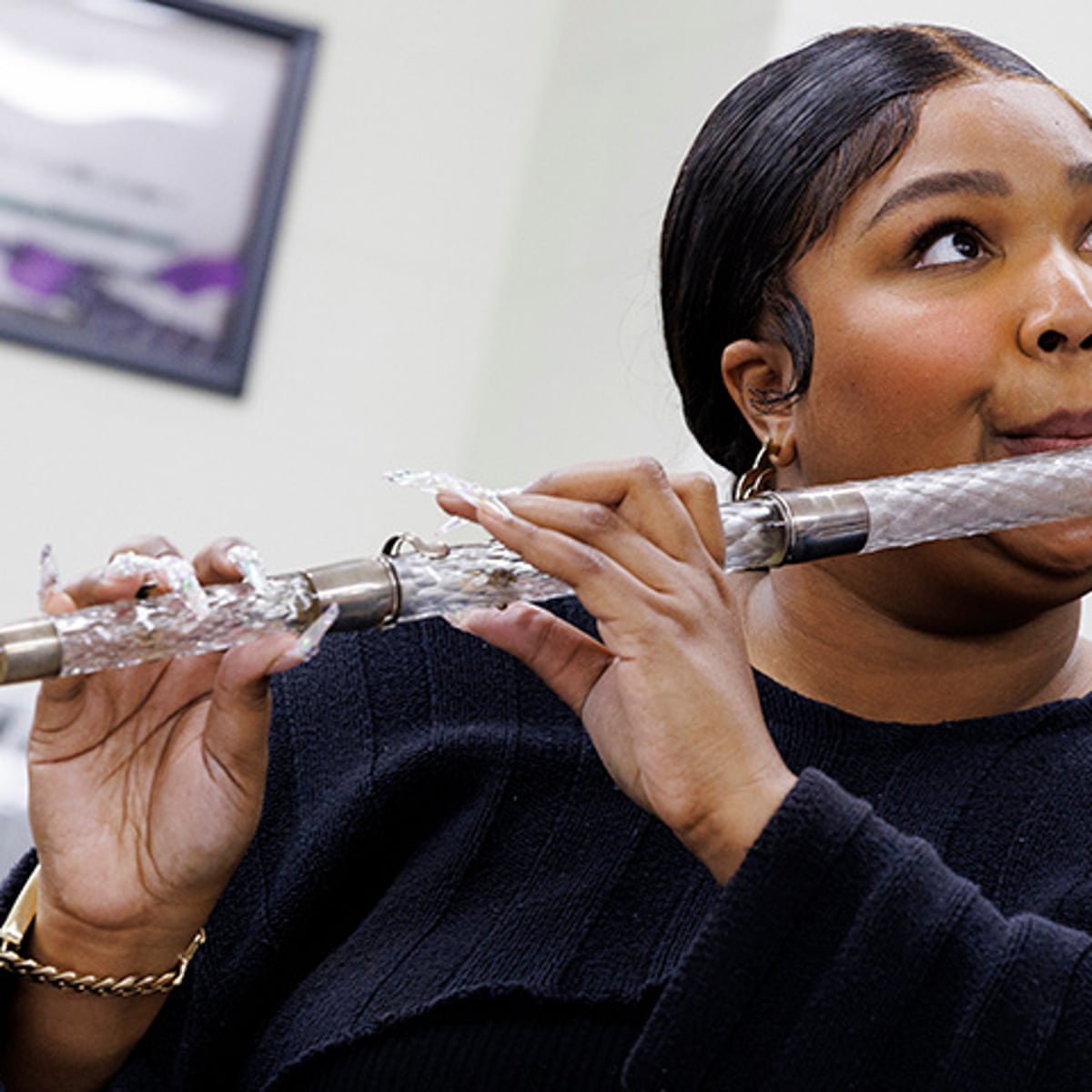 Freaking cool': Lizzo plays James Madison's 200-year-old crystal ...