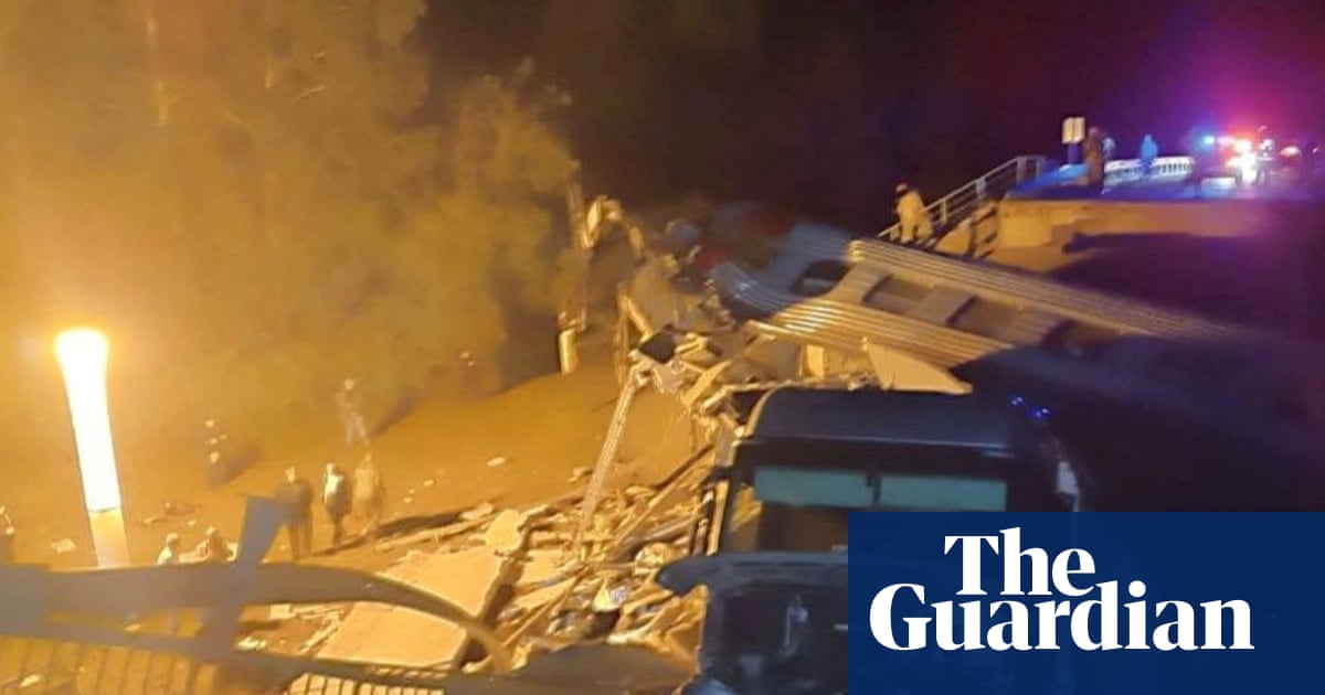 Deaths as Russian trains crash in Bryansk and Kursk when bridges collapse