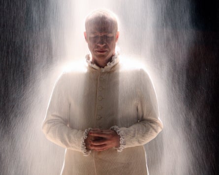 Jonathan Slinger as the king in the RSC’s 2007 production.